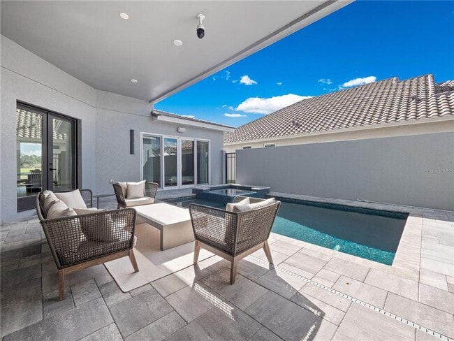 Photo - 239 Hampton Loop