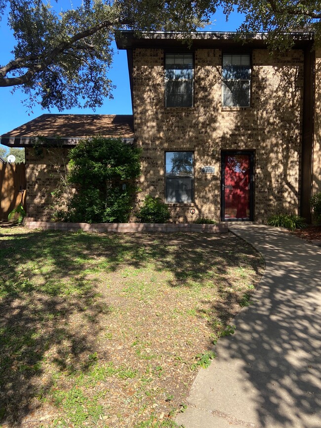 Building Photo - 1710 Utah Ave Rental