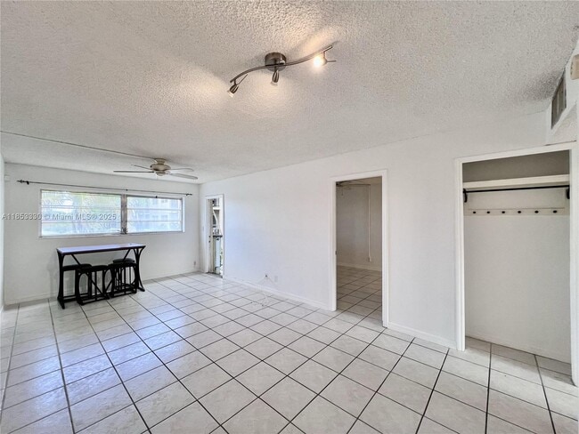 Photo - 220 SW 9th Ave Unit 209