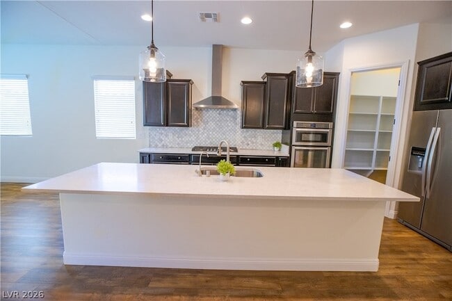 Photo - 11850 Saverio Ave
