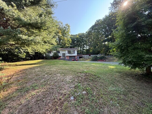 Photo - 8 Abbott Dr