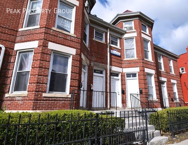 Building Photo - 2353 1/2 N. High Street- Rental