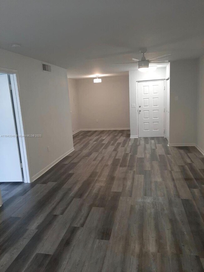 Photo - 2881 N Oakland Forest Dr Unit 103