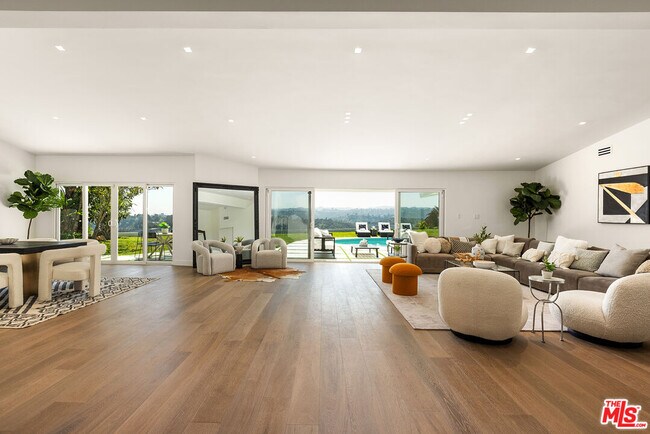 Photo - 1641 Tower Grove Dr