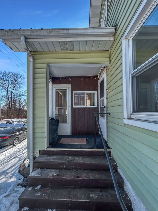 Photo - Welcome to this charming 2-bedroom, 1-bathroom home located in the heart of Crescent Township, PA