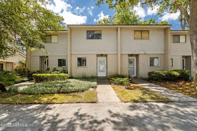 Building Photo - 3801 Crown Point Rd Unit 1032