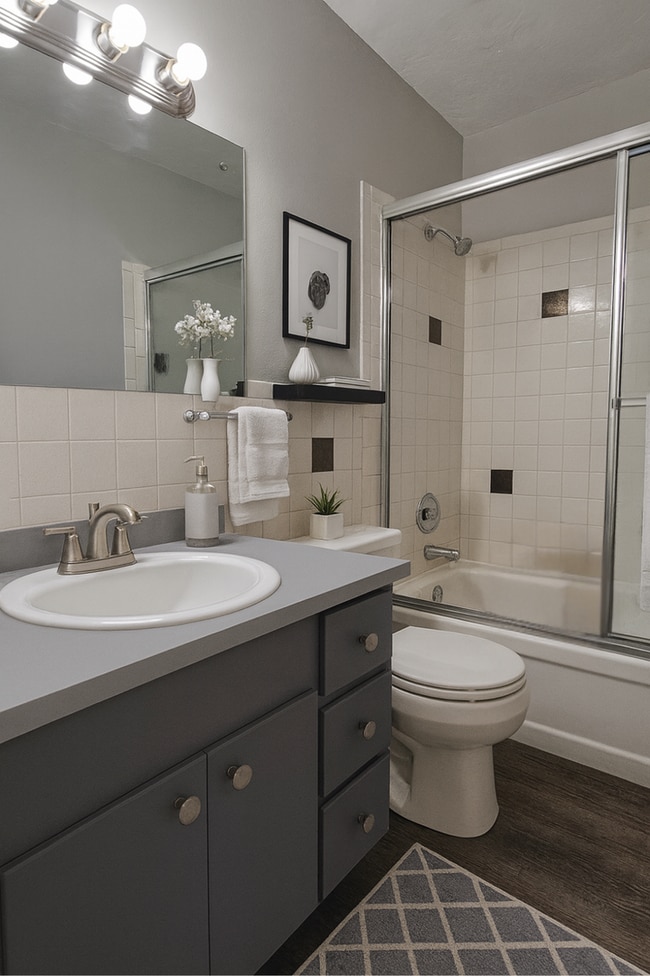 Photo - Spacious 2 bedroom 2 bath apartments in Harrison Township!