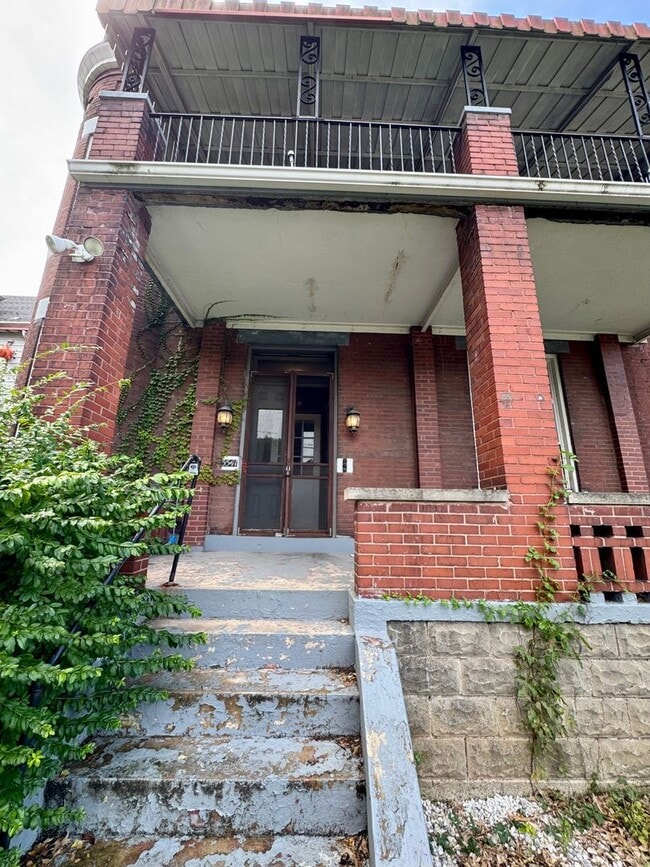 Photo - 3541 California Ave Unit #1