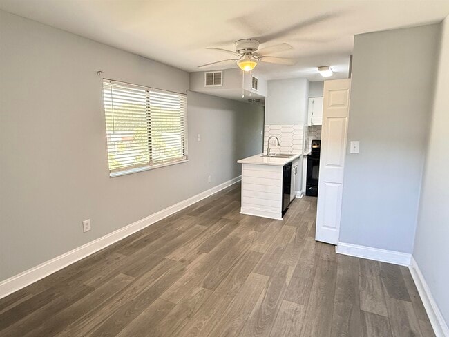 Photo - 10174 Beach Dr SW