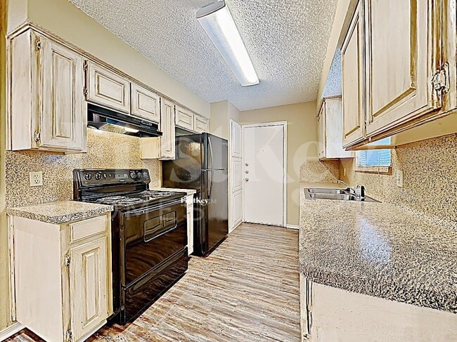 Photo - 4428 Sahara Pl