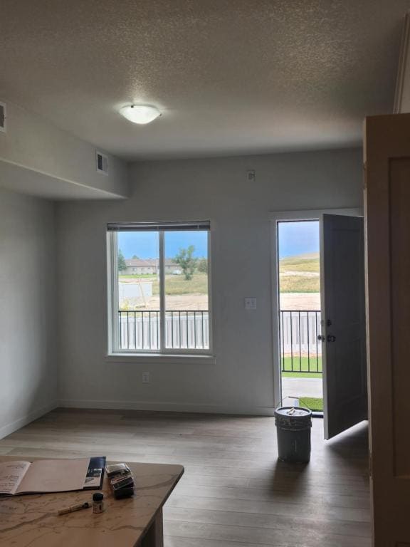 Photo - 1720 Richard Martin Dr