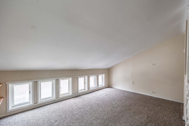 Photo - 1503 W Fullerton Ave Unit 1