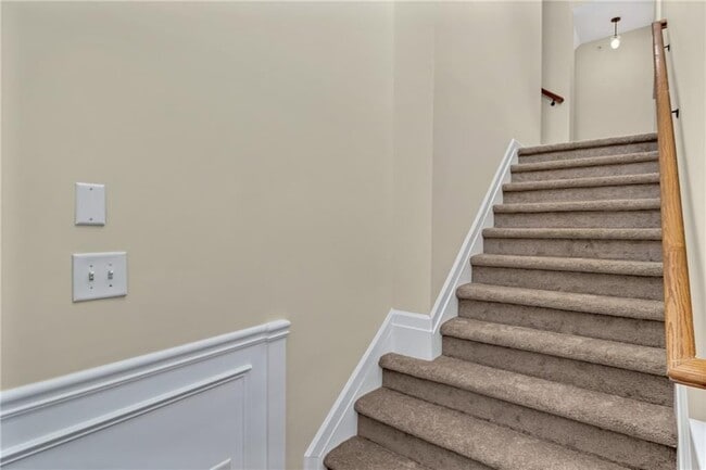 Photo - 6174 Indian Wood Cir