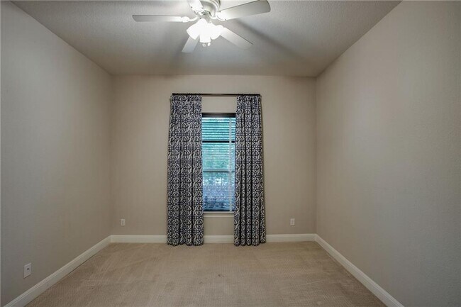 Photo - 820 Anahuac Dr