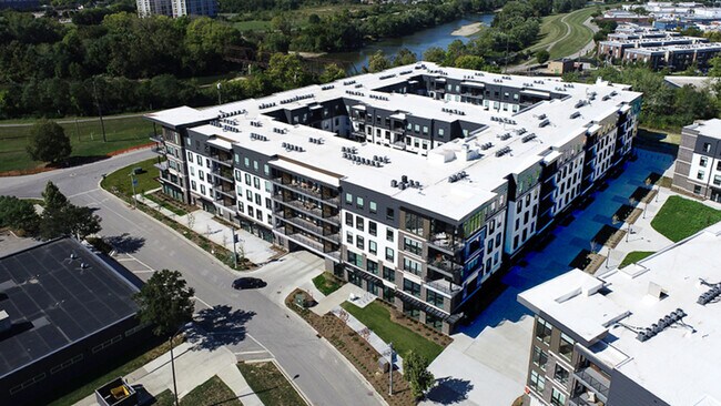 Photo - Vanguard at 16 Tech