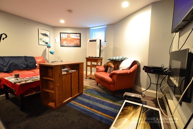 Photo - 7 Lothian Rd Unit 7