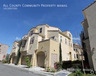 Building Photo - 3 Bed 2.5 Bath Condo for Rent in South Tem... Unit 108