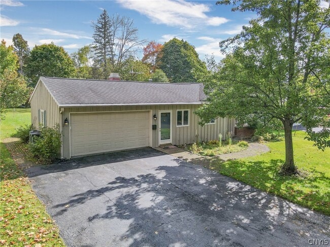 Photo - 35 Lakeview Cir