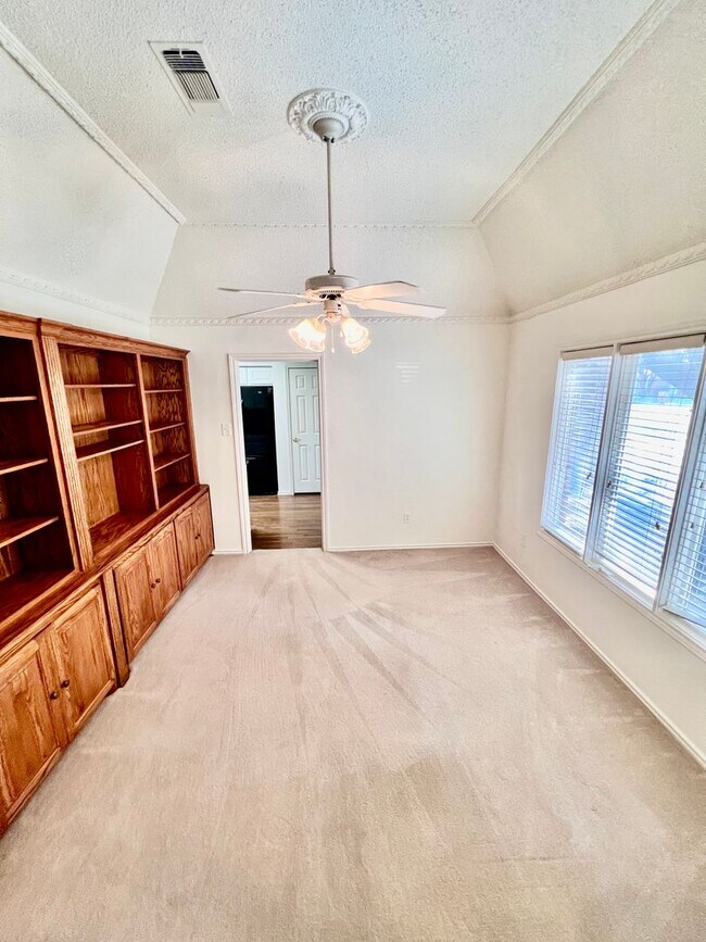 Photo - 4 Bedroom in the Meadows