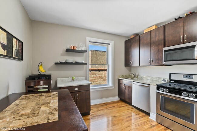 Photo - 5449 W Sunnyside Ave Unit 3