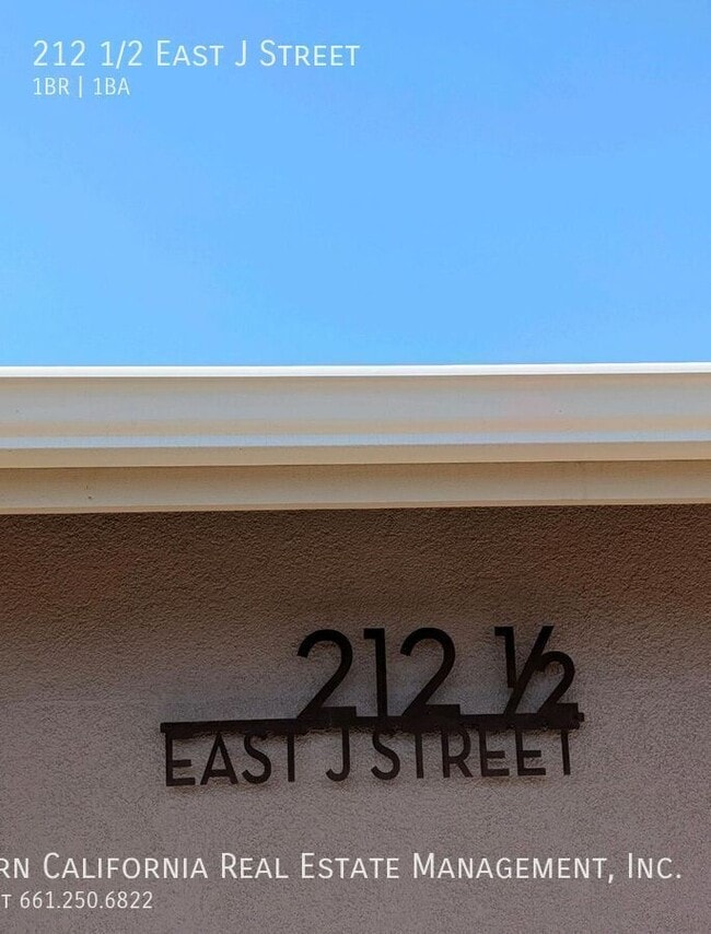 Building Photo - 212 1/2 East J Street-
