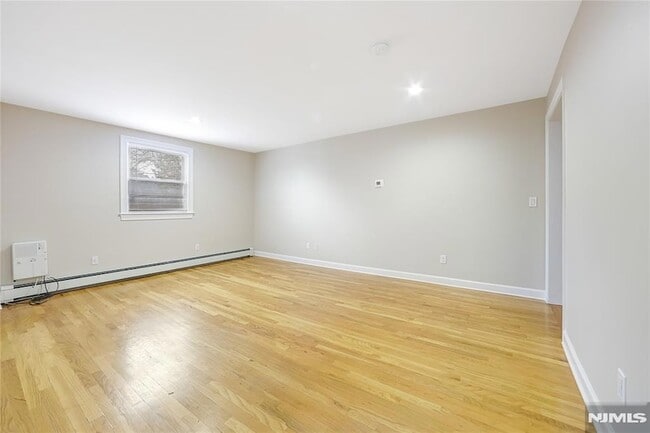 Photo - 56 Woodward Ave Unidad 2