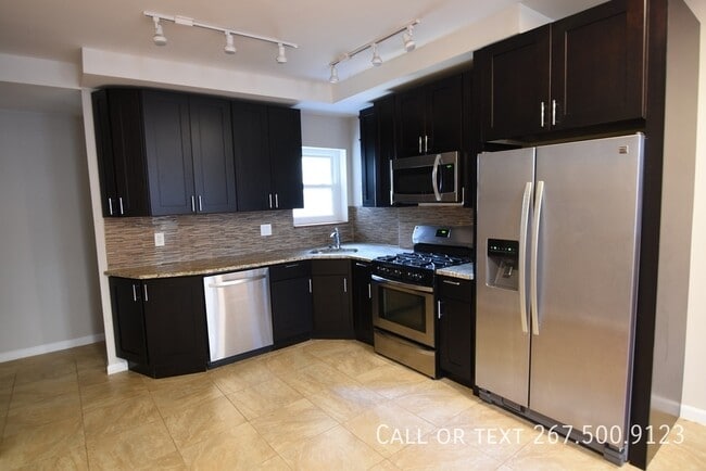 Photo - 907 S 13th St Apartment Unit B