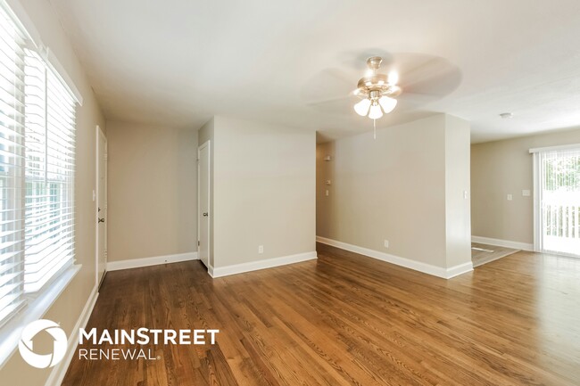 Photo - 1532 Downs Ave