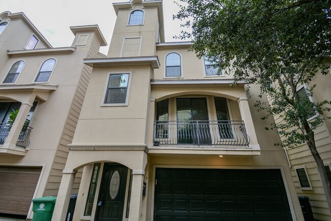 Building Photo - 5310 Larkin St Rental