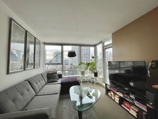 Photo - 1210-939 Expo Boulevard Unit 1210
