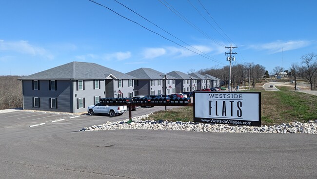 Building Photo - Westside Flats Unit 706B