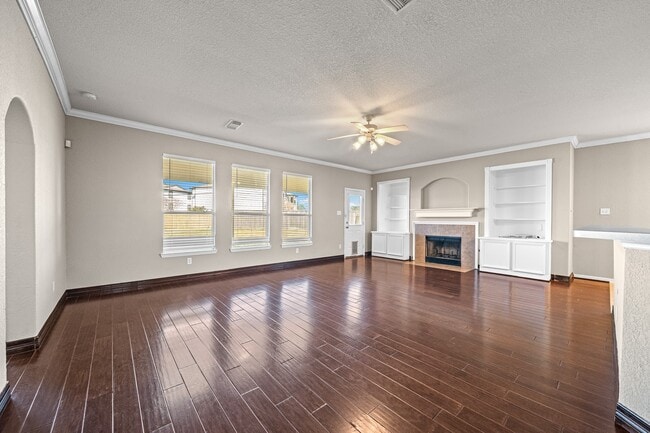 Photo - 7202 Lyndhurst Village Ln