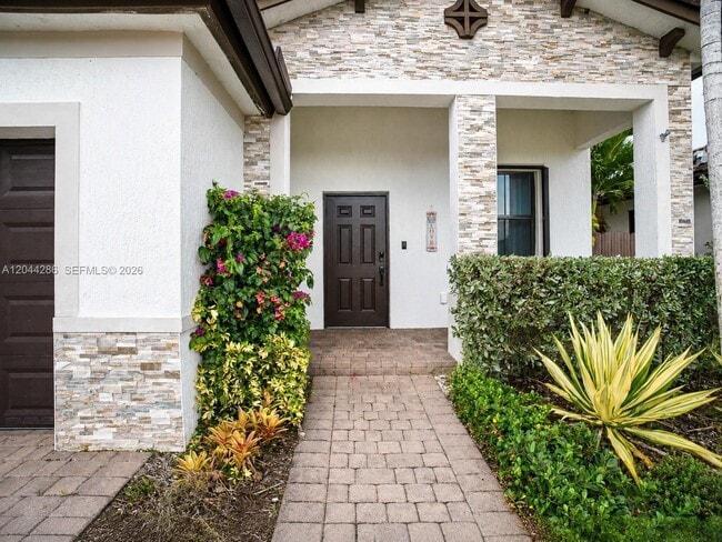 Photo - 22886 SW 128th Pl
