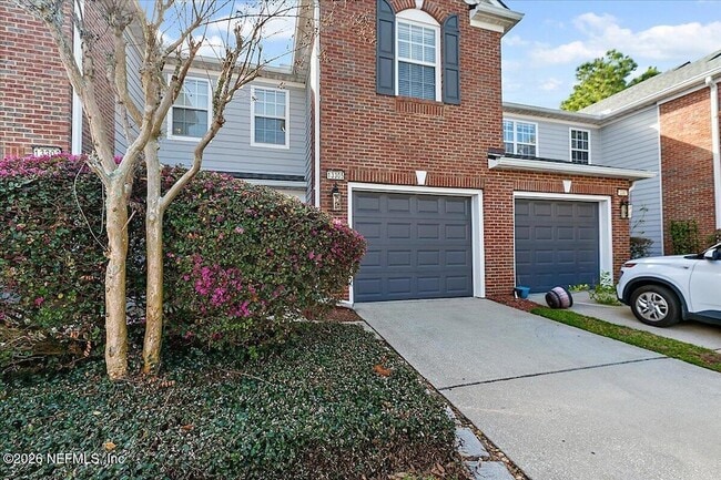 Building Photo - 13305 Stone Pond Dr