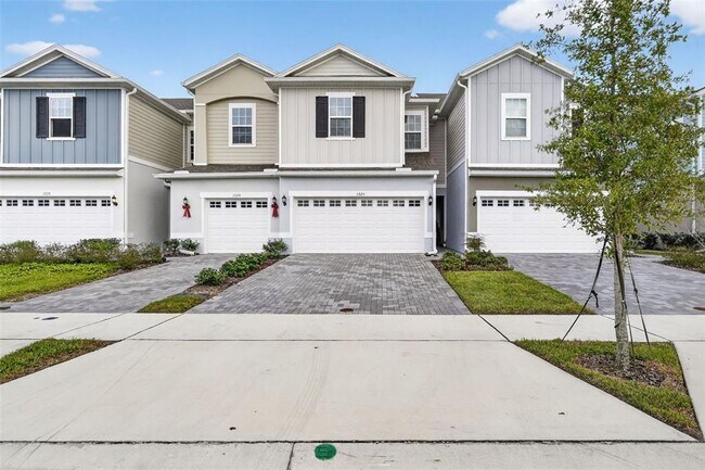 Photo - 1325 Stockwell Ave