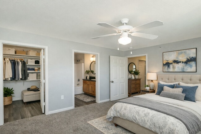 Sunnydale Pointe Apartments