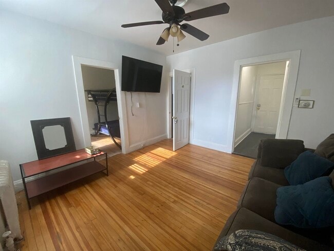 Building Photo - 181 Congress St Rental