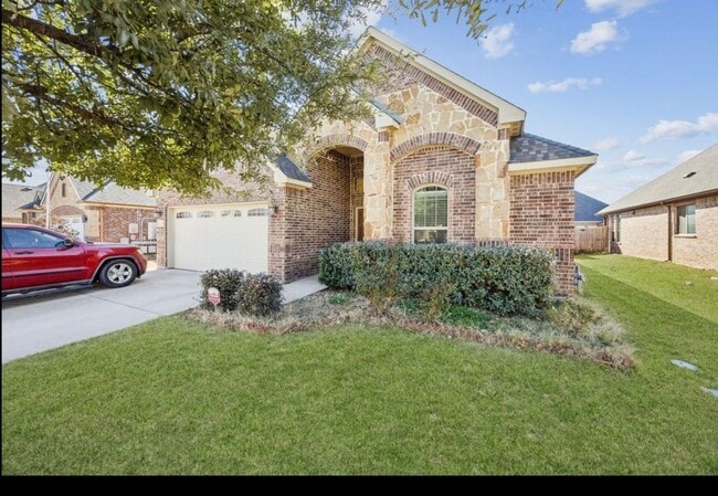 Photo - 725 Gray Washington Dr