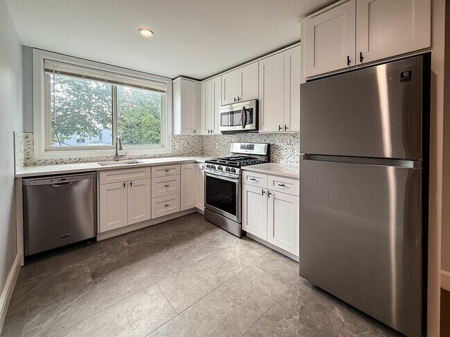 Photo - 195 Hutton St Unit 2