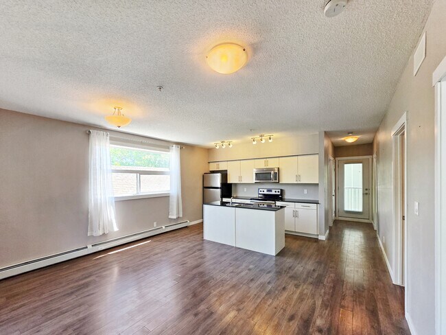 Photo - 1740-1749 9 St NW Unit 304
