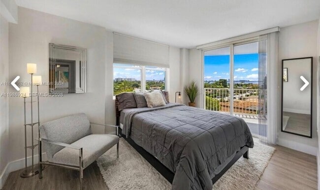 Photo - 1555 N Treasure Dr Unidad 509