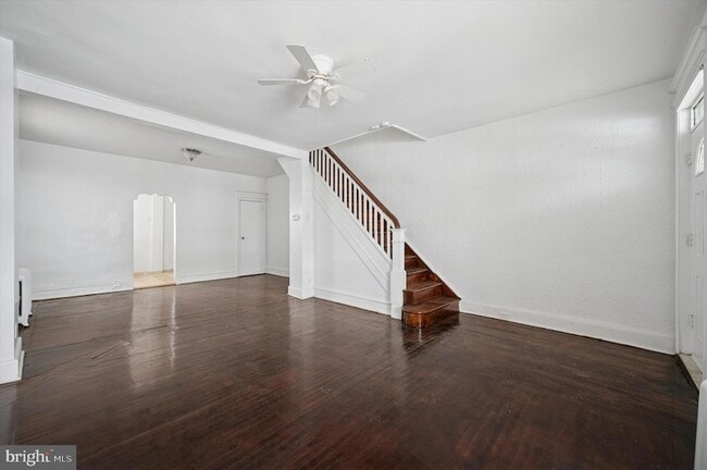 Photo - 5753 Hunter St