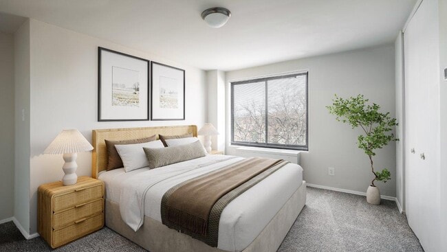 Photo - Plaza Towers