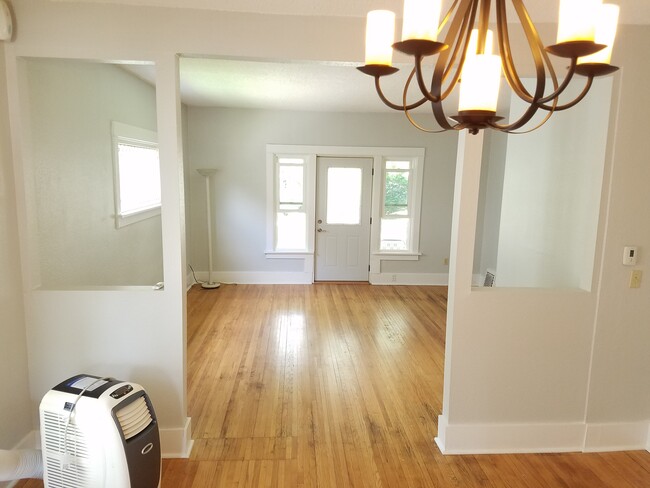 Photo - 1144 Center St W Unit #1