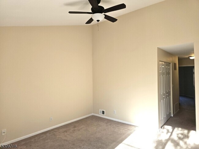 Photo - 64 Encampment Dr