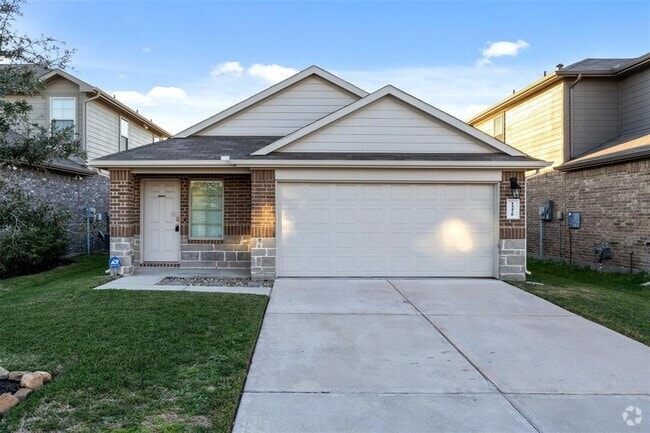 Building Photo - 14428 Sugar Pines Dr Rental