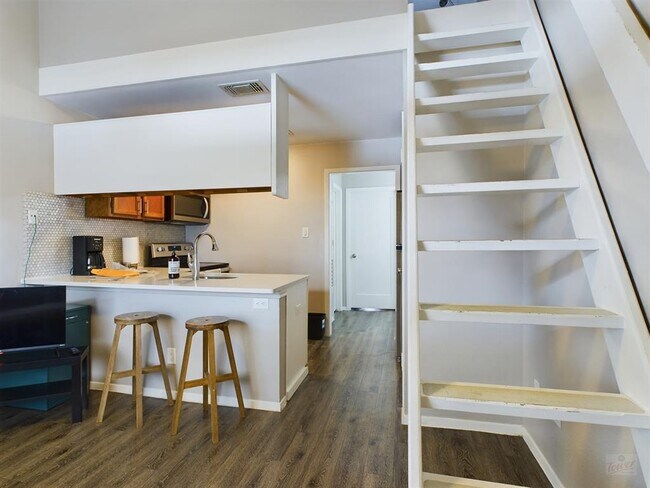 Photo - 2815 Rio Grande St Unit 213