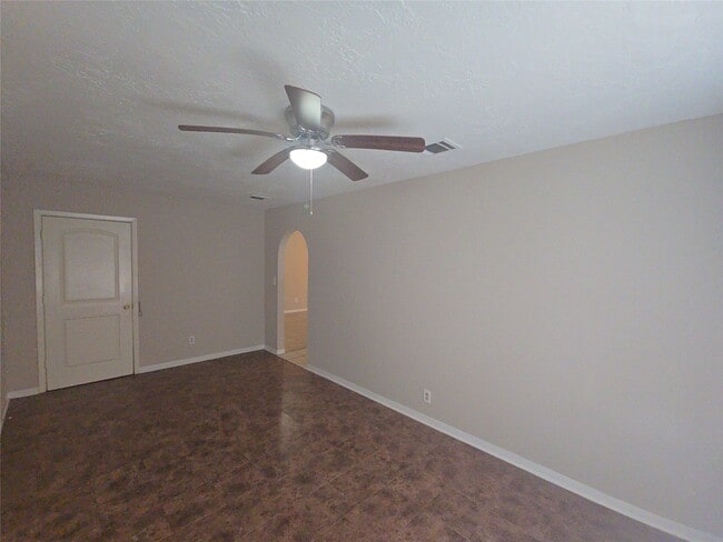 Photo - 618 Overbluff St