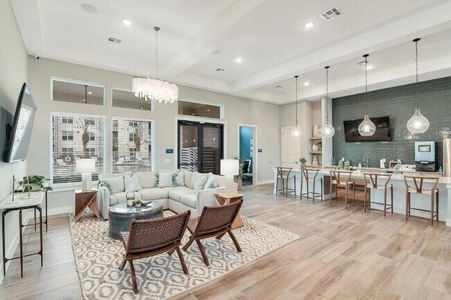 Photo - 3301 Gulf Fwy Unidad b2