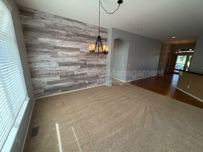 Photo - 222 Saxony Rd